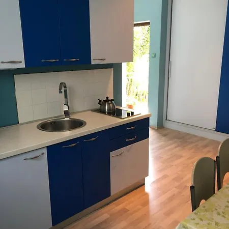 Appartement U S Bazenom Blizu Mora Plavi *